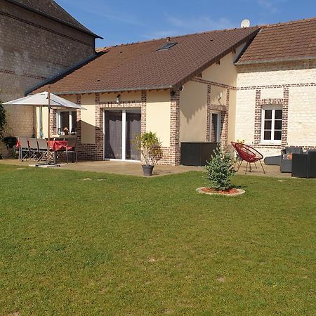 Maison De Charme Avec Jardin Au Bord De L'Eure Villa Le Vaudreuil ภายนอก รูปภาพ